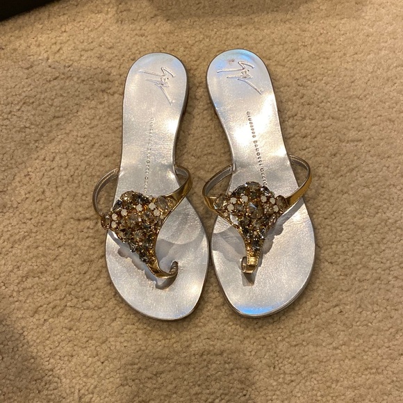 Giuseppe Zanotti 6.5 size 37 women’s sandals - Picture 2 of 6
